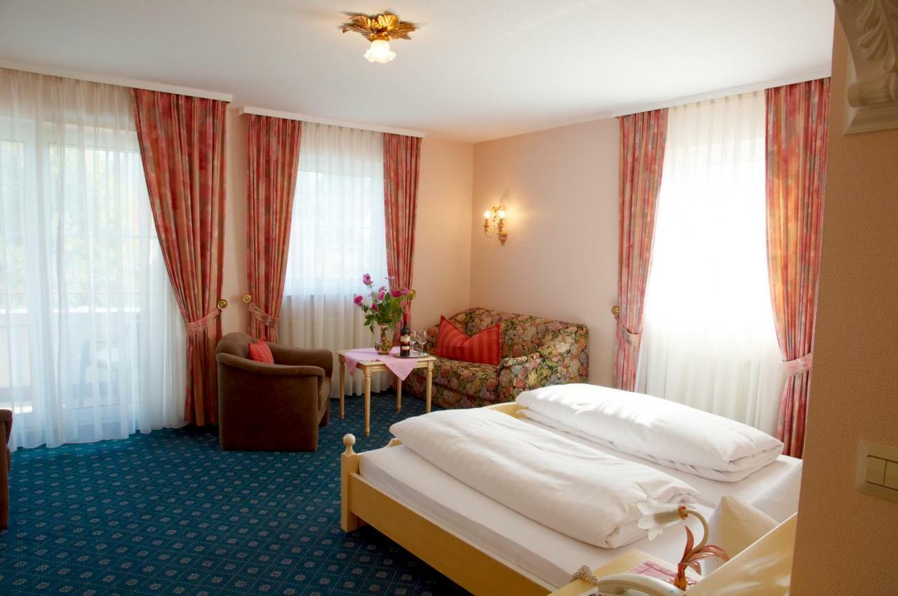 Hotel Krone Kressbronn Am Bodensee Bagian luar foto